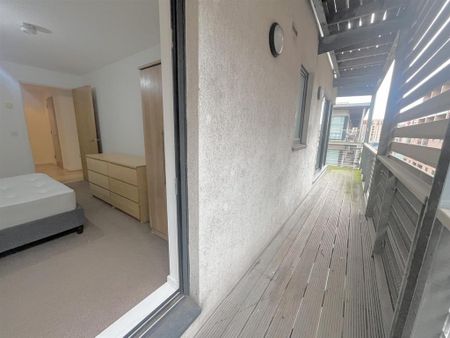 2 bedroom apartment to rent - Photo 5