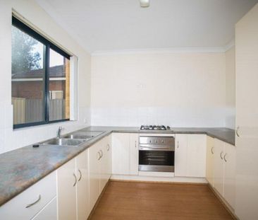 3x2 Street Facing Townhouse! - Photo 2