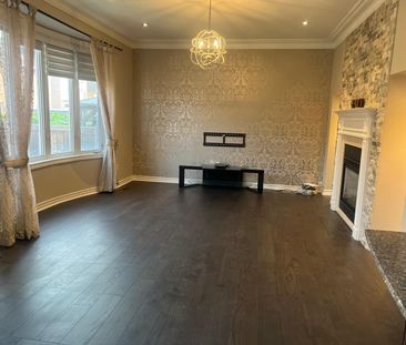 For Lease - 114 Garyscholl Road Unit# Upper, Vaughan, Ontario - Photo 3