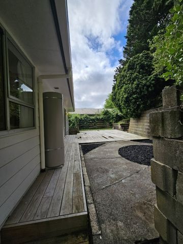 Renovated 4 bedroom home in Paraparaumu - Photo 5