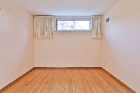For Lease - 261 Epsom Downs Drive Unit# Lower, Toronto, Ontario - Photo 3