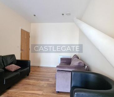 1 bedroom triplex to rent - Photo 4