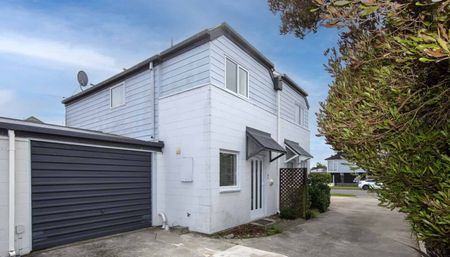 Sunny Two-Level Unit with Private Courtyard - Photo 5