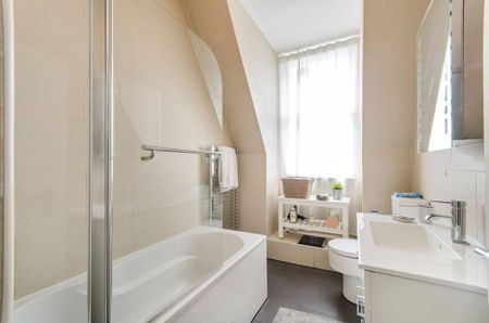 2 bedroom flat to rent - Photo 5