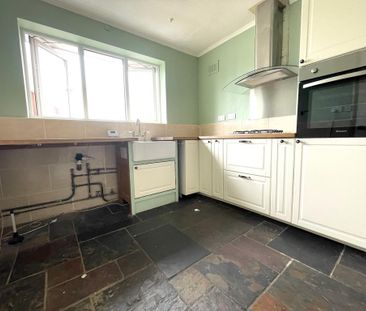 2 bedroom maisonette to rent - Photo 1