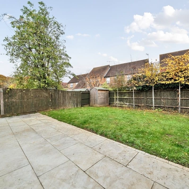 3 bedroom semi-detached house to rent - Photo 1