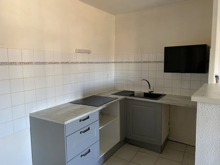 Location Appartement 2 pièces 39m² CARCASSONNE 11000 - Photo 4