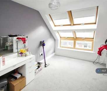 2 bedroom semi-detached house to rent - Photo 3