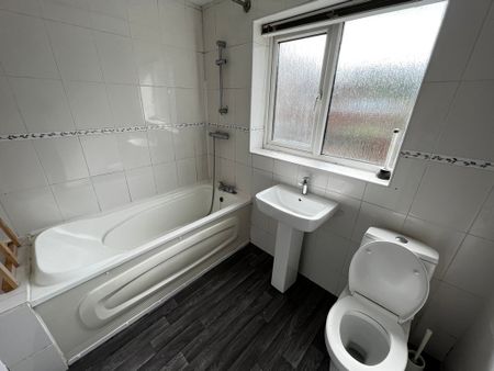 Whitehall Road, Penn, Wolverhampton - Photo 2