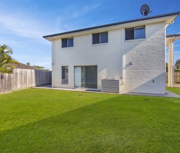 4 Crenshaw Street, North Lakes QLD 4509 - House For Rent | Domain - Photo 4