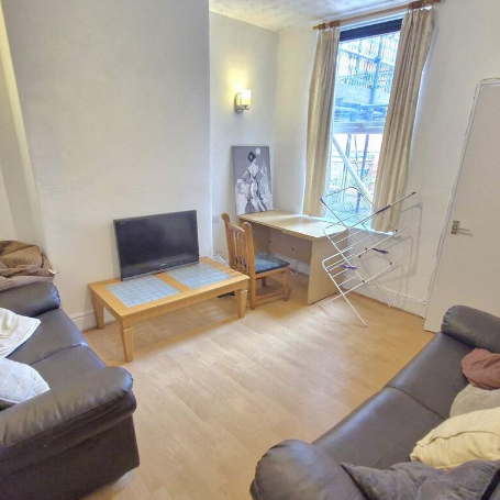 5 bedroom house to rent - Photo 1