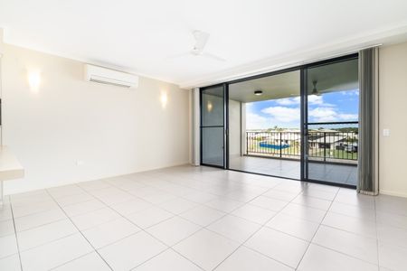 23B/174 Forrest Parade, - Photo 2