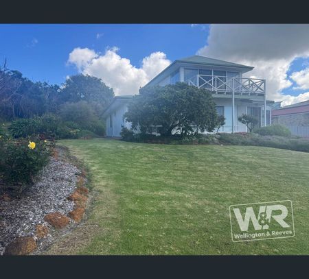 12 Swaine Rise, Spencer Park, WA 6330 - Photo 3
