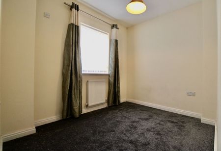3 Bedroom - Photo 5