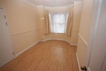 A ground floor one bedroom apartment to rent, within 1 mile of Reading's town centre. - Photo 5