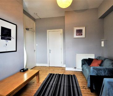 4 bedroom flat to rent - Photo 1