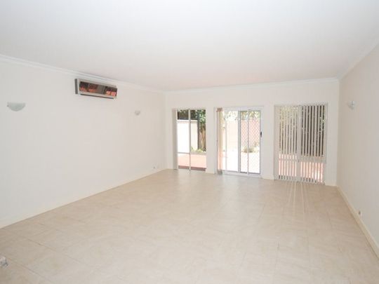 2/5 Elizabeth Street, Maylands WA 6051 - Photo 1