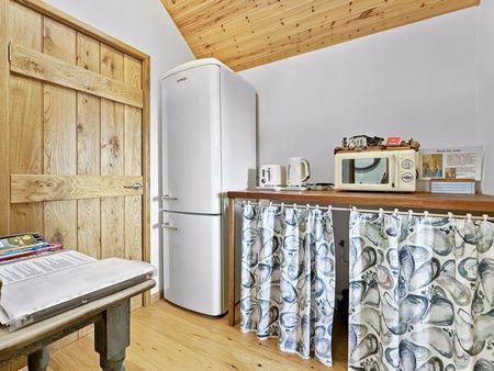 1 bedroom chalet to rent - Photo 5