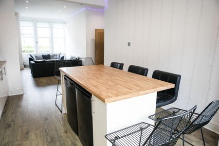 Estcourt Avenue, Headingley, Leeds - Photo 2