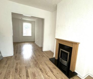 2 bedroom terraced house to rent - Photo 2