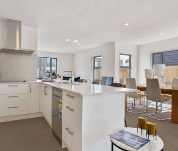 Four Bedroom Beauty! - Photo 4