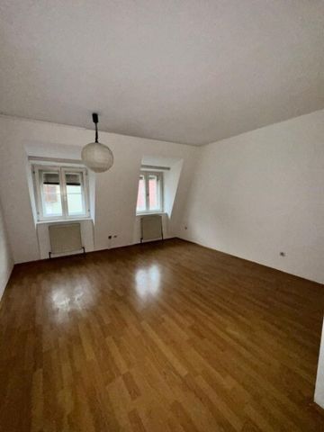 HIT! GÜNSTIG,FREUNDLICH, BEQUEME 2 ZIMMER WOHNUNG IM ZENTRUM ! - Foto 2