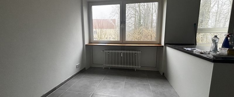 Moderne 4-Zimmer-Wohnung mit schöner Sonnenloggia in Stolzenau! - Photo 1