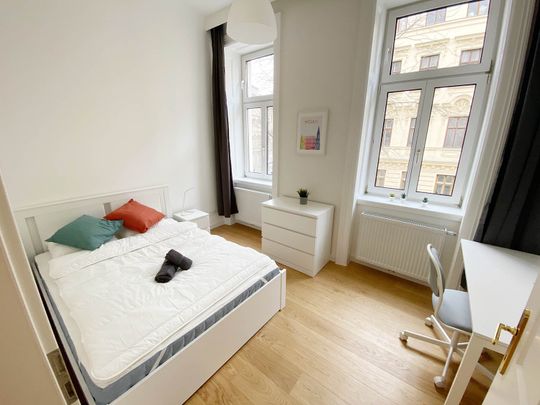 Neustiftgasse Top 17 Zimmer 1 - Photo 1