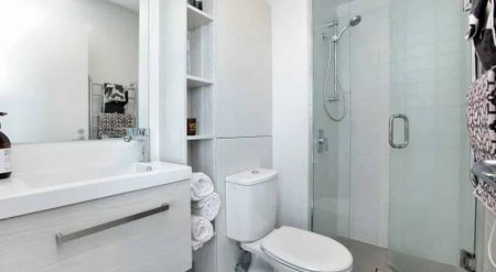 Urban Retreat in Vibrant Grey Lynn - Photo 4