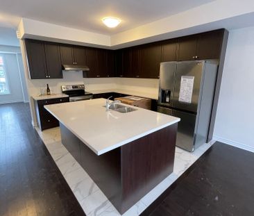 For Lease - 29 Petch Avenue, Caledon, Ontario - Photo 4