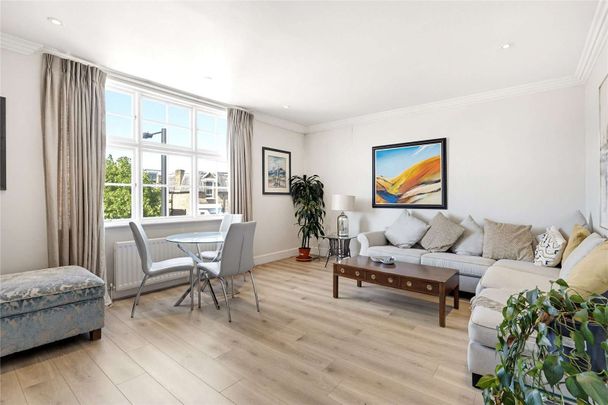 Beautifully presented two bedroom flat with a terrace in Fulham - Photo 1