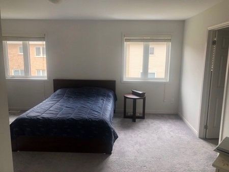 For Lease - 2372 Equestrian Crescent, Oshawa, Ontario - Photo 2