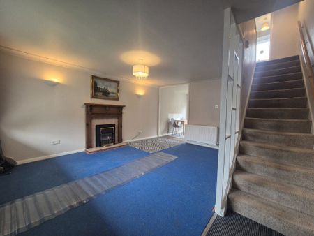 Arlington Court, Stourbridge, DY8 - Photo 2