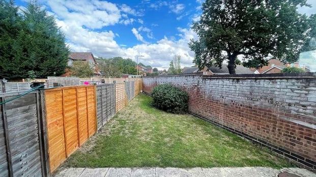 Dorian Rise, LE13 - Photo 1