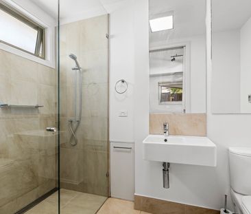 Thinking of selling? Contact our agent - Photo 5