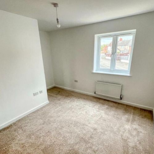 2 bed End Terrace, - Photo 1