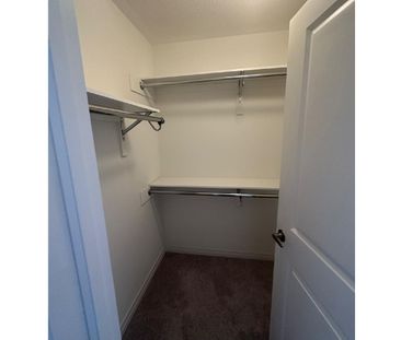 For Lease - 5 Sagewood Avenue Unit# 5, Barrie, Ontario - Photo 4