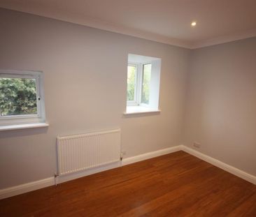 2 bedroom semi-detached house to rent - Photo 5