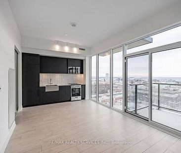 CORNER UNIT LIBERTY VILLAGE 2 BEDS 2 BATHS - Photo 2