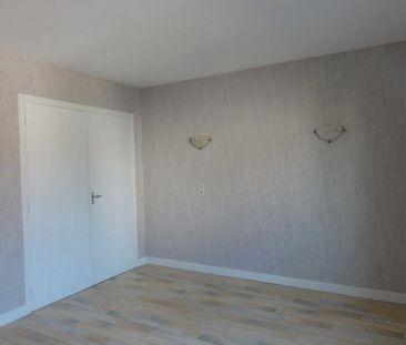 Location Appartement 3 pièces 73m² LE CREUSOT 71200 - Photo 4