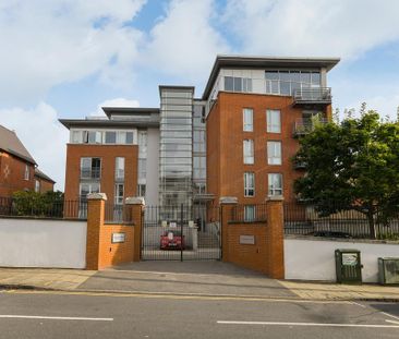 2 bedroom flat to rent - Photo 2
