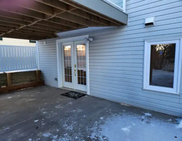 2-bedroom Walk Out Basement Suite | Calgary - Photo 1