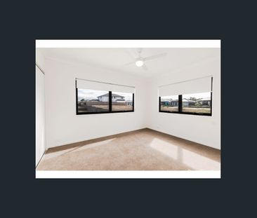 Exceptional Family Home Available for Rent!! For Inspection, Reques... - Photo 4