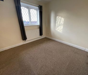 Whinchat Grove, Worcestershire, Kidderminster - Photo 5