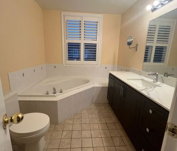 For Lease - 5107 Lampman Avenue, Burlington, Ontario - Photo 1