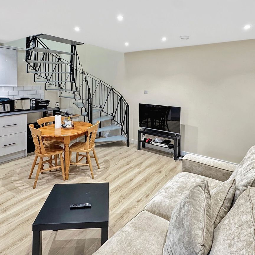 Cobbold Road, Woodbridge, IP12 - Photo 1