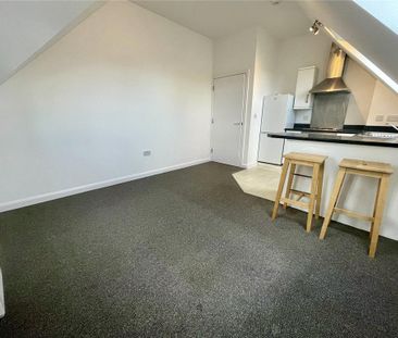 1 bedroom apartment to rent - Photo 2