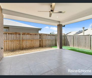 Enjoy a low-maintenance, 4 Bedrooms plus entertaining room that com... - Photo 5