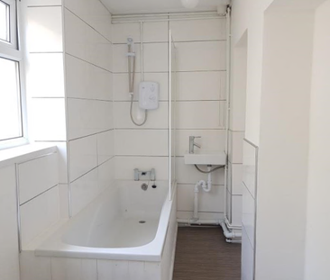 3 bedroom property to rent - Photo 3