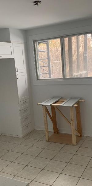 À louer – Logement 5 ½ demi-sous-sol | Chomedey, Laval $1 680/mois - Photo 1